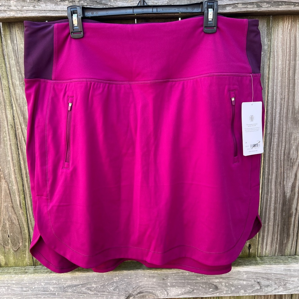 Athleta Women’s Magenta Athletic Skort with Zipper Pockets - Picture 5 of 13